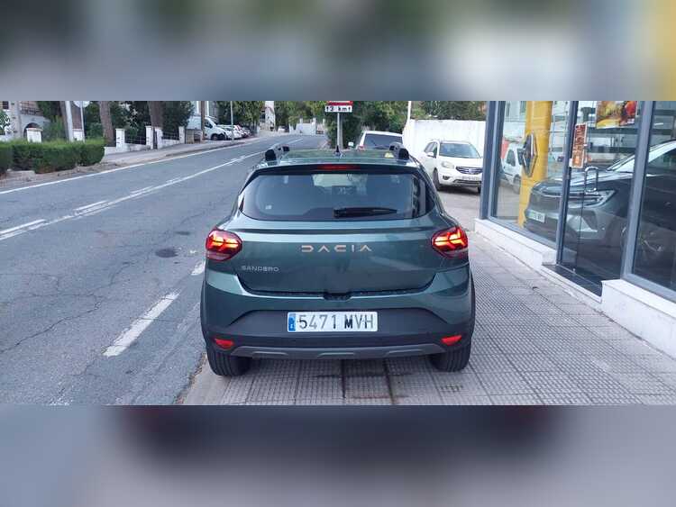 Dacia Sandero Stepway 1.0 110CV foto 8